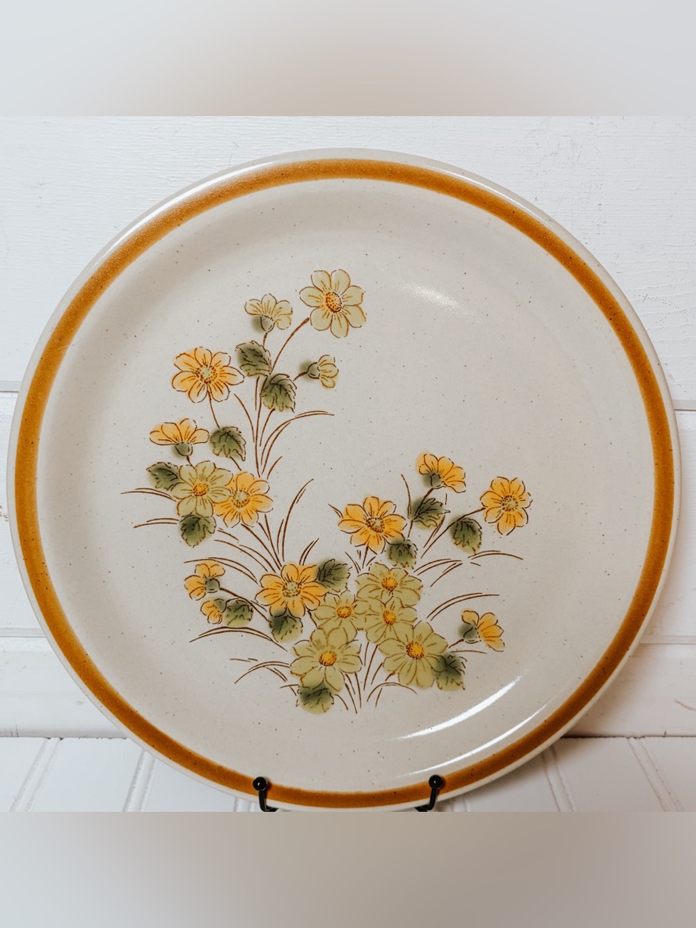 Vintage Yellow Floral Dinner Plate | Plate Wall